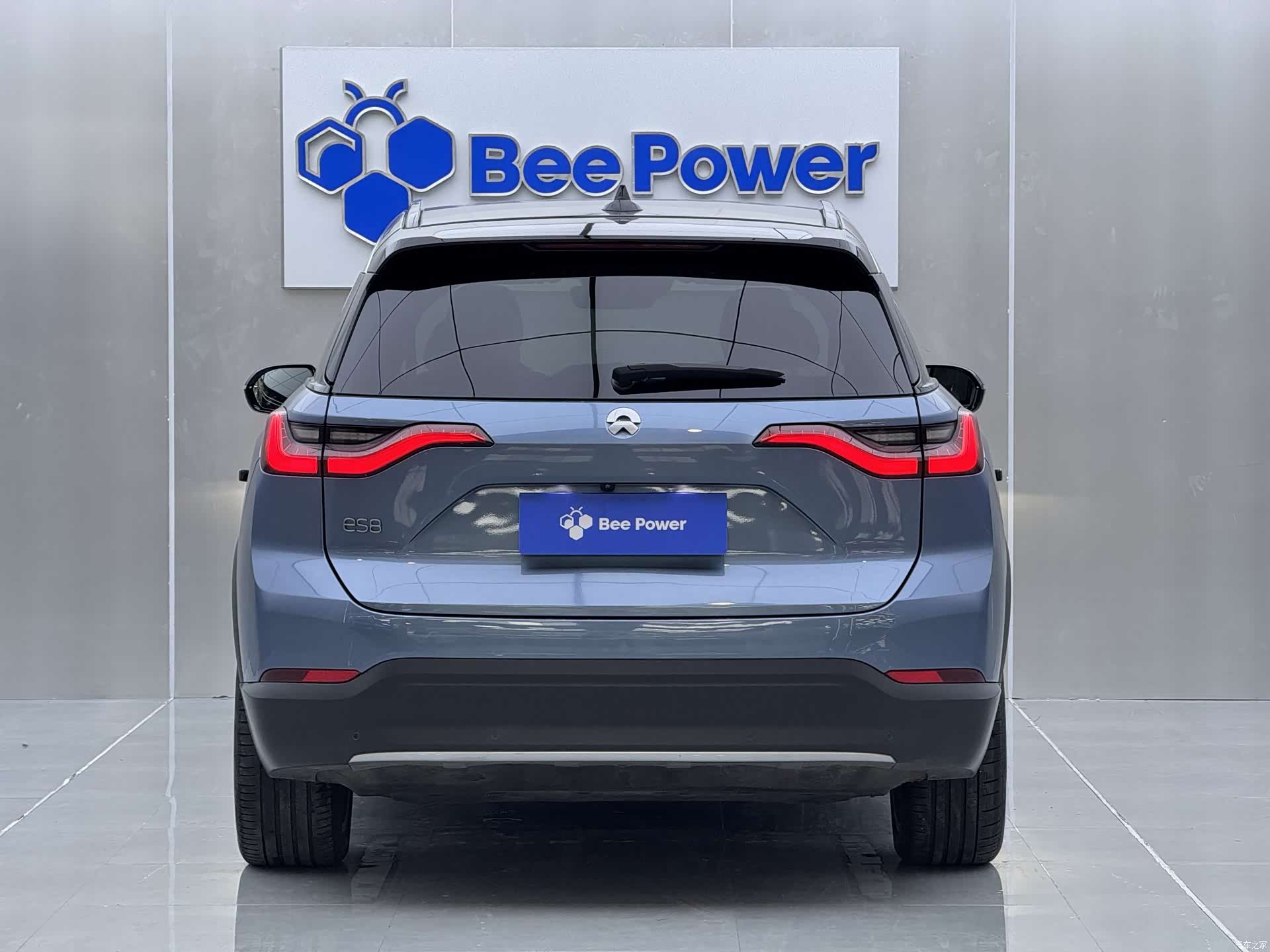 NIO ES8, 2020 7