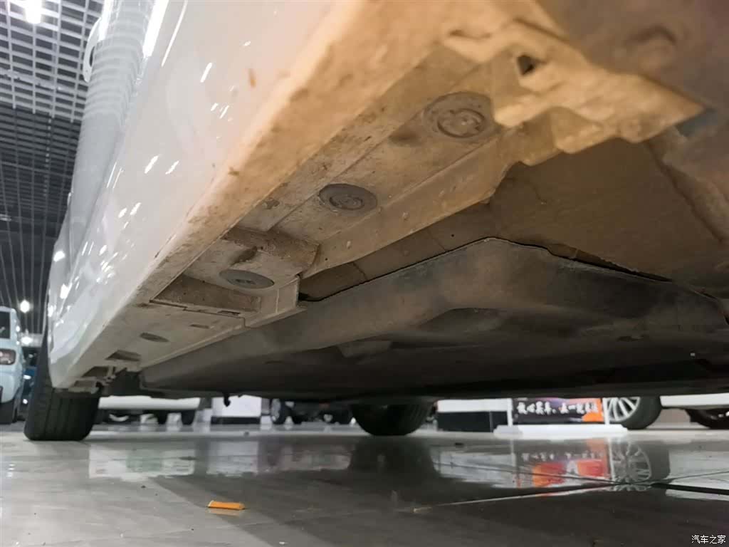 Lexus ES, 2021 21