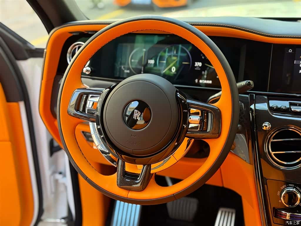 Rolls-Royce Cullinan, 2025 11