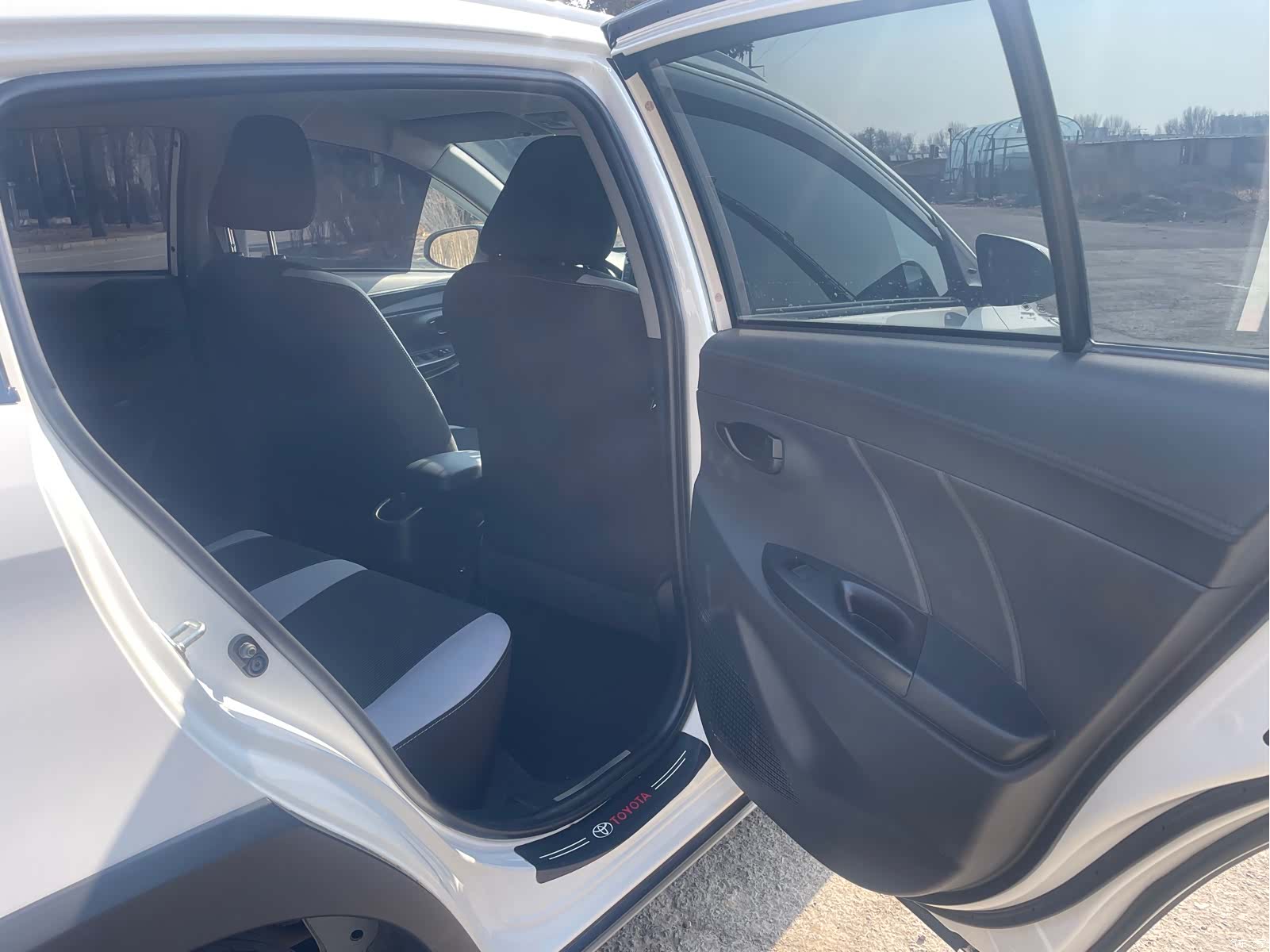 Toyota YARiS L, 2022 23