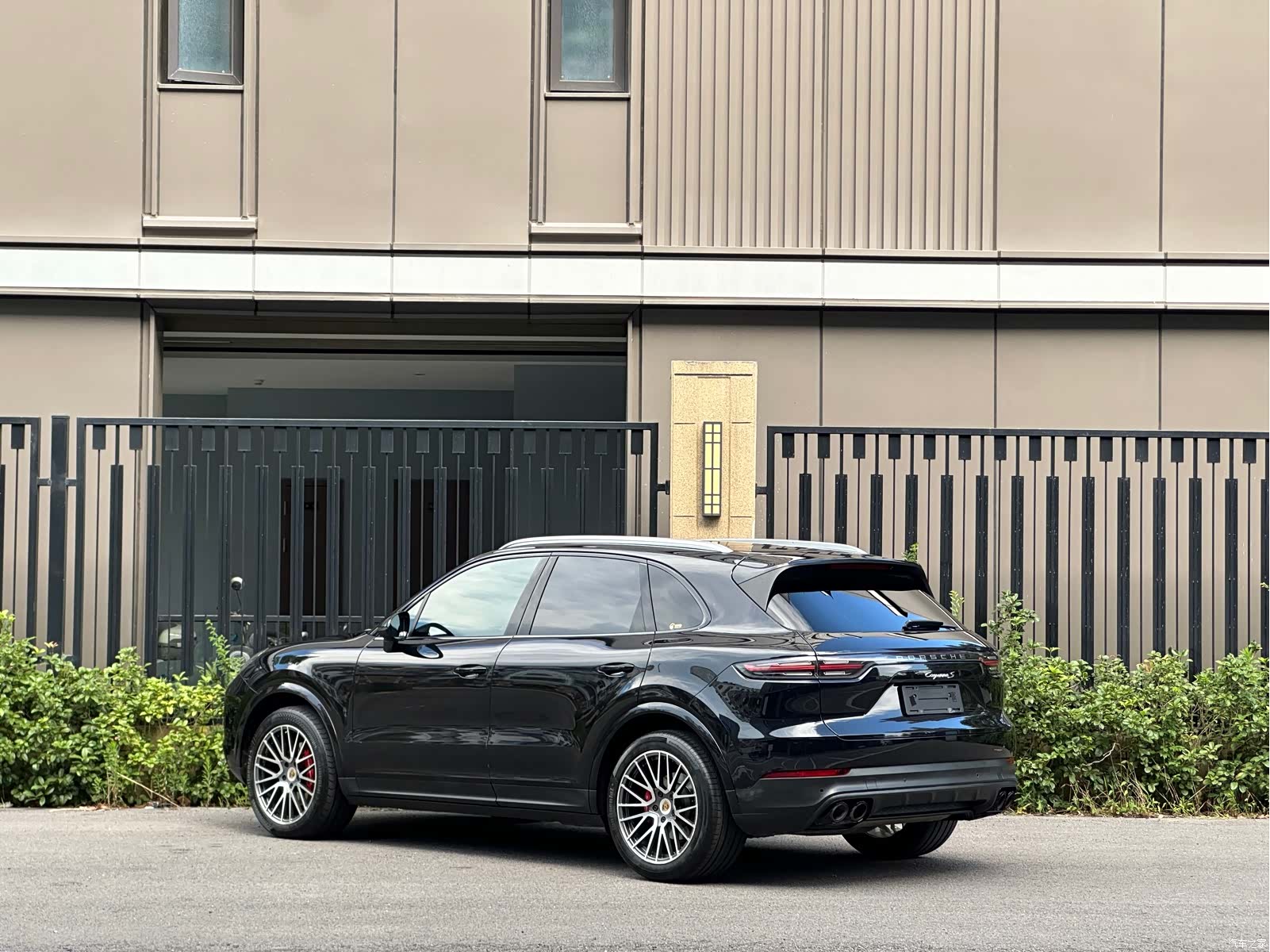 Porsche Cayenne, 2020 6