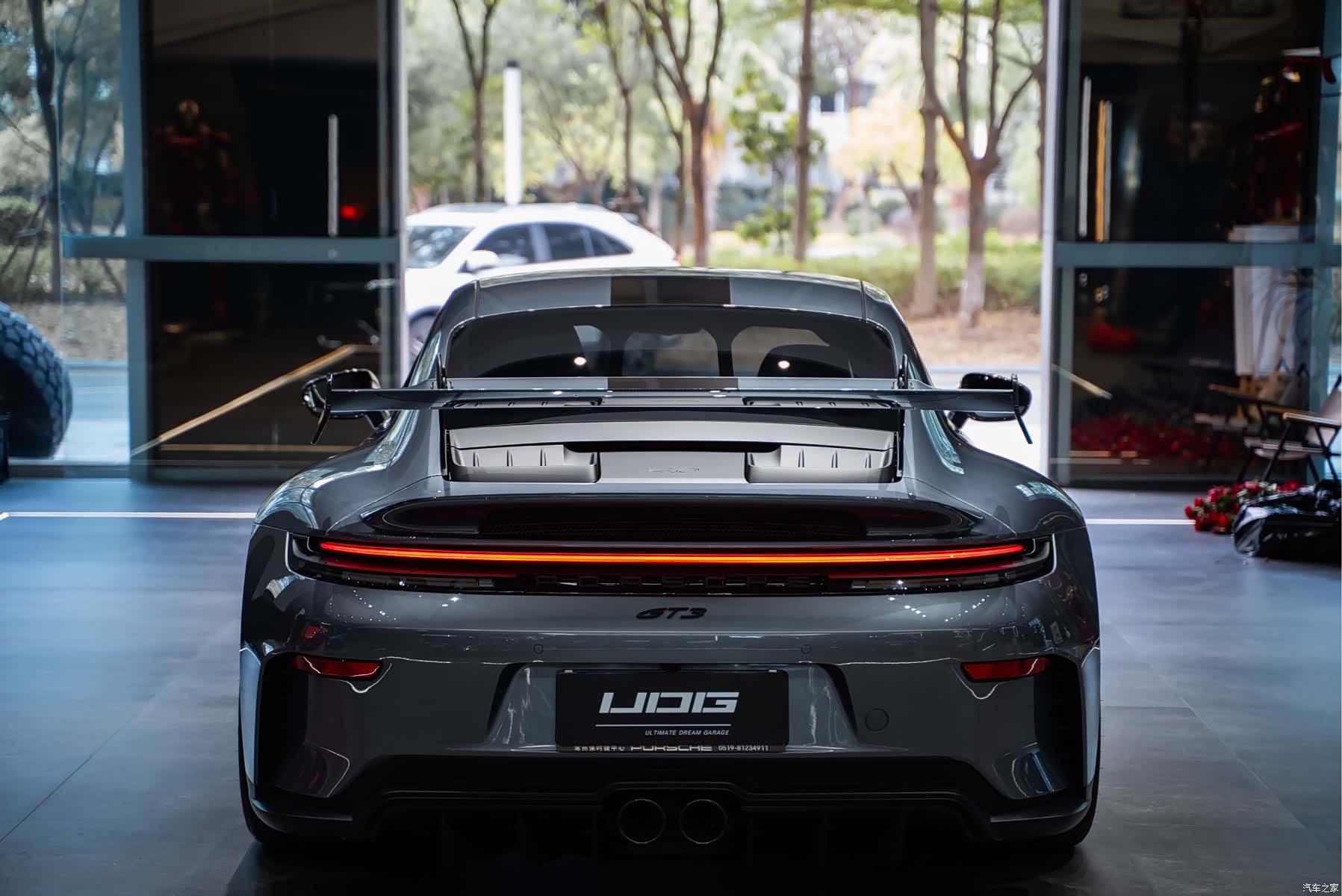 Porsche 911, 2025 6