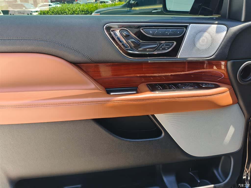 Lincoln Navigator, 2022 7