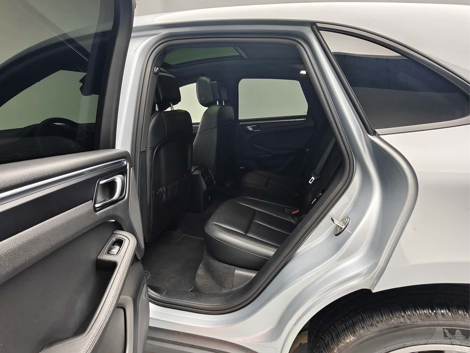 Porsche Macan, 2023 7