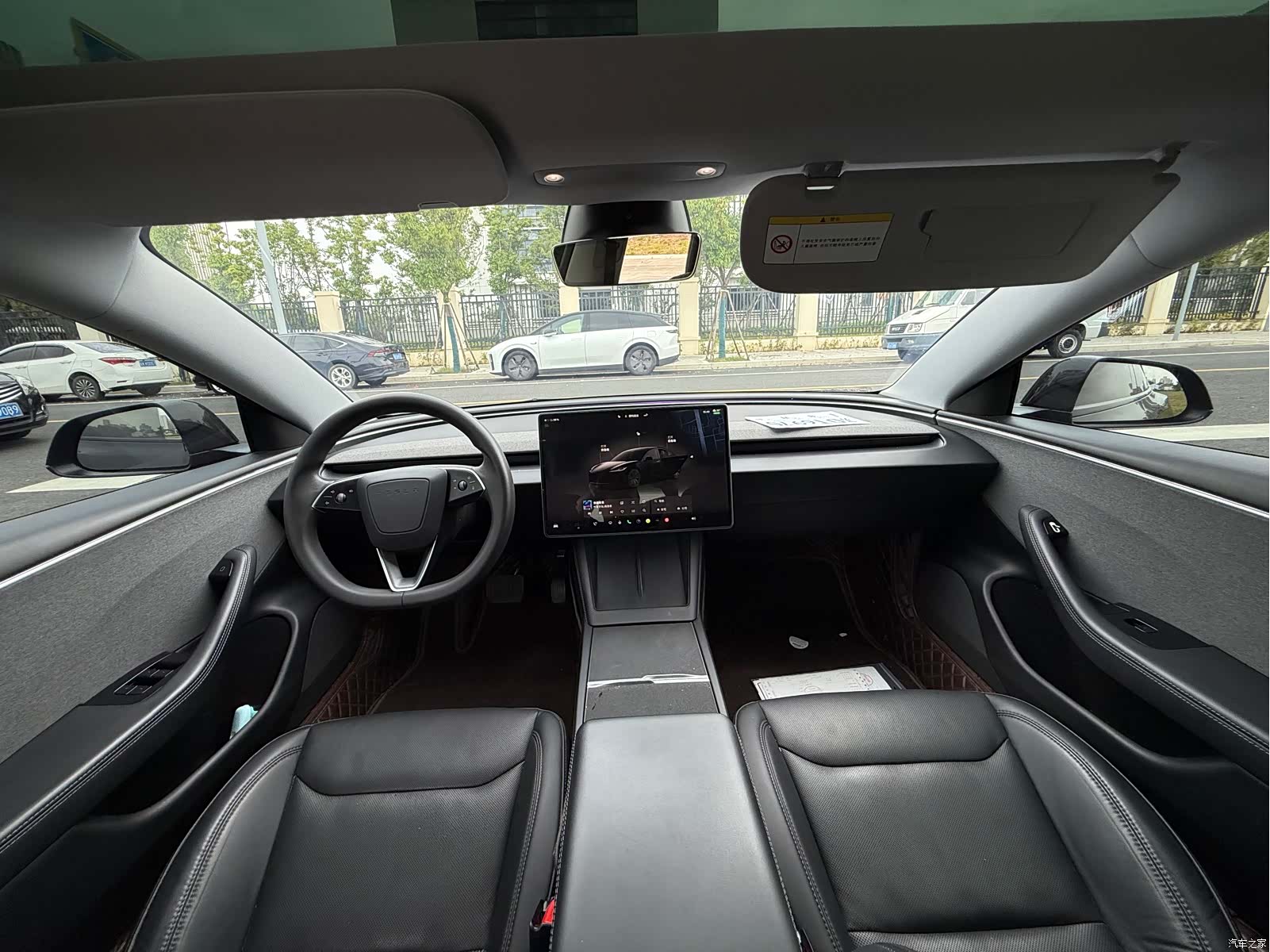 Tesla Model 3, 2023 10