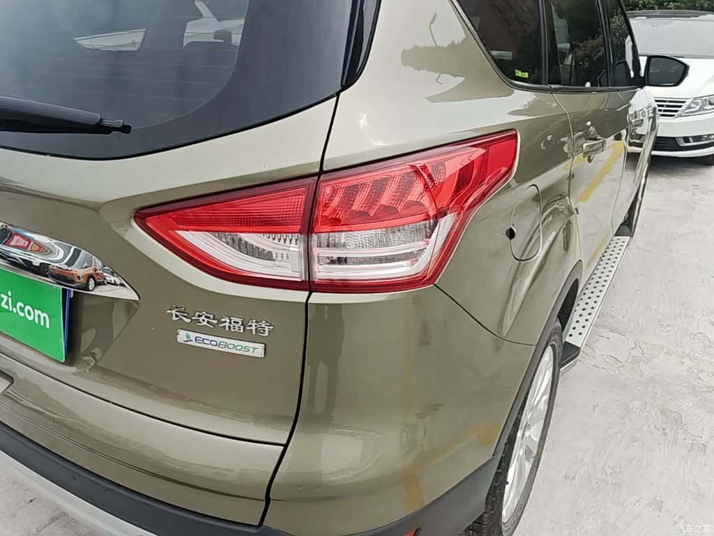 Ford Kuga, 2015 8