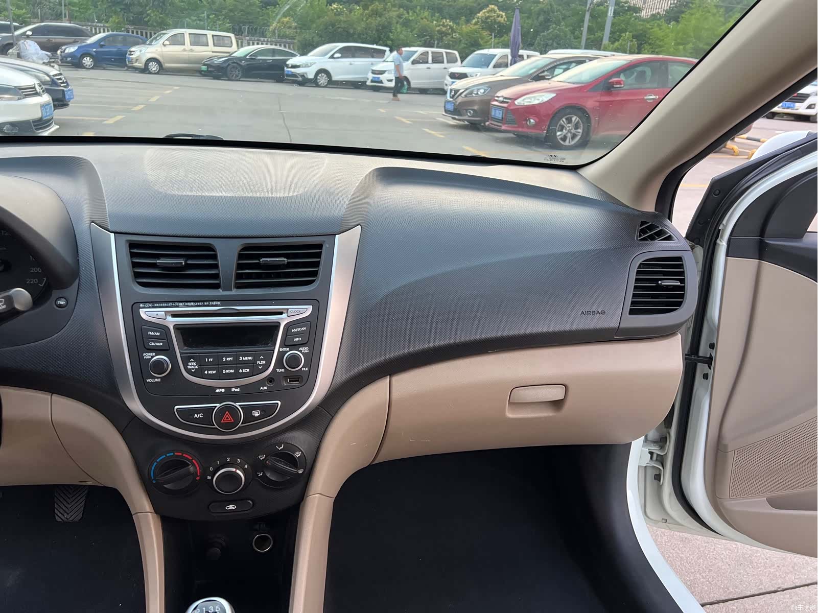 Hyundai GLS, 2016 8