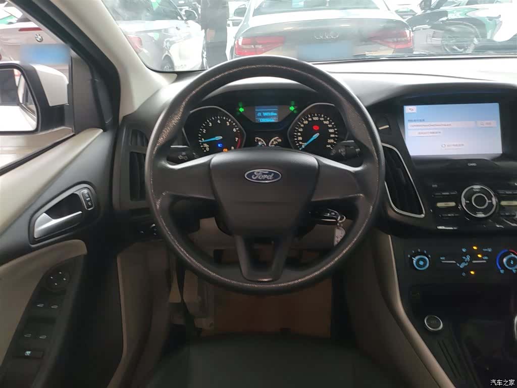 Ford Focus, 2018 11