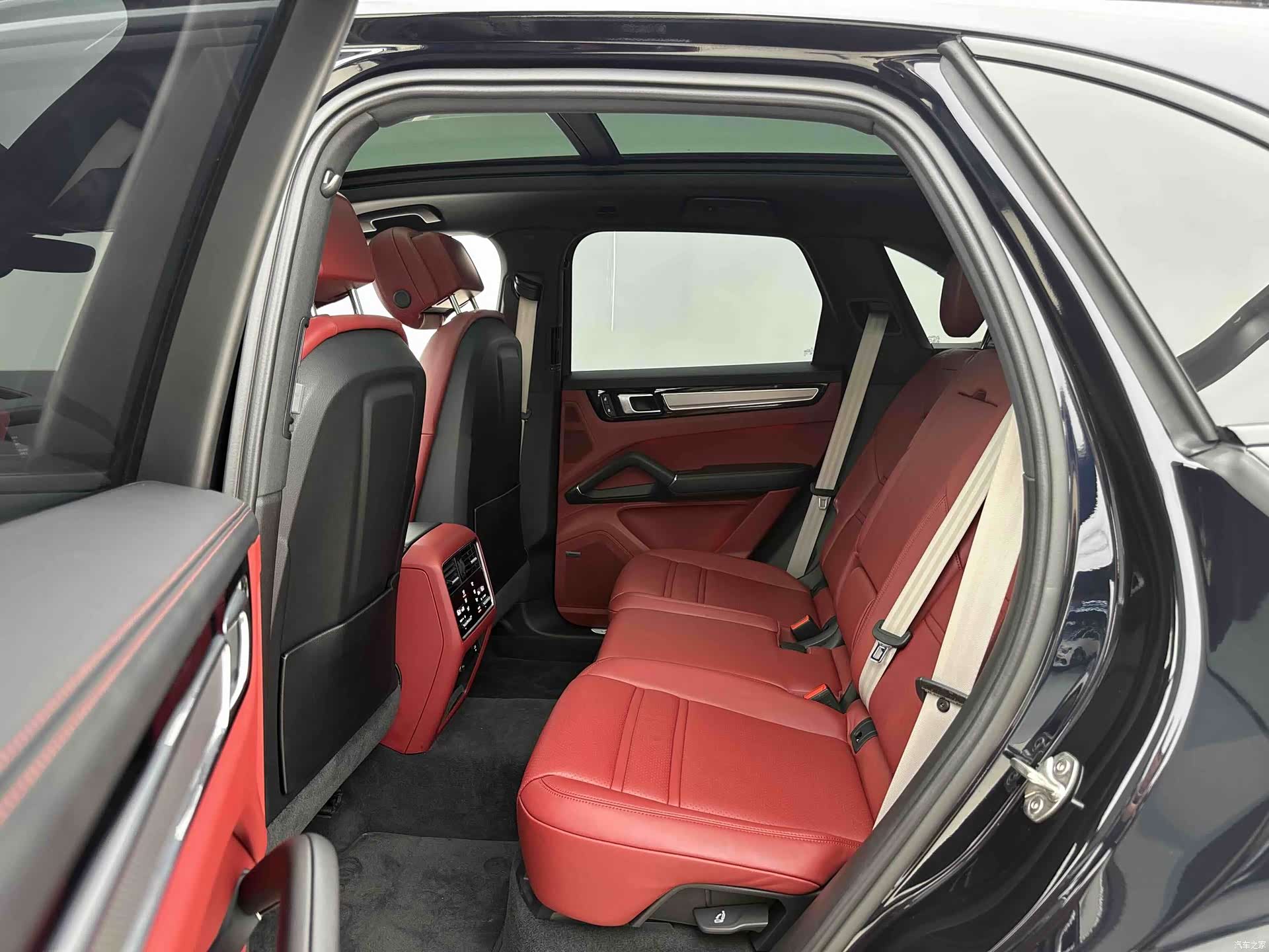 Porsche Cayenne, 2023 7