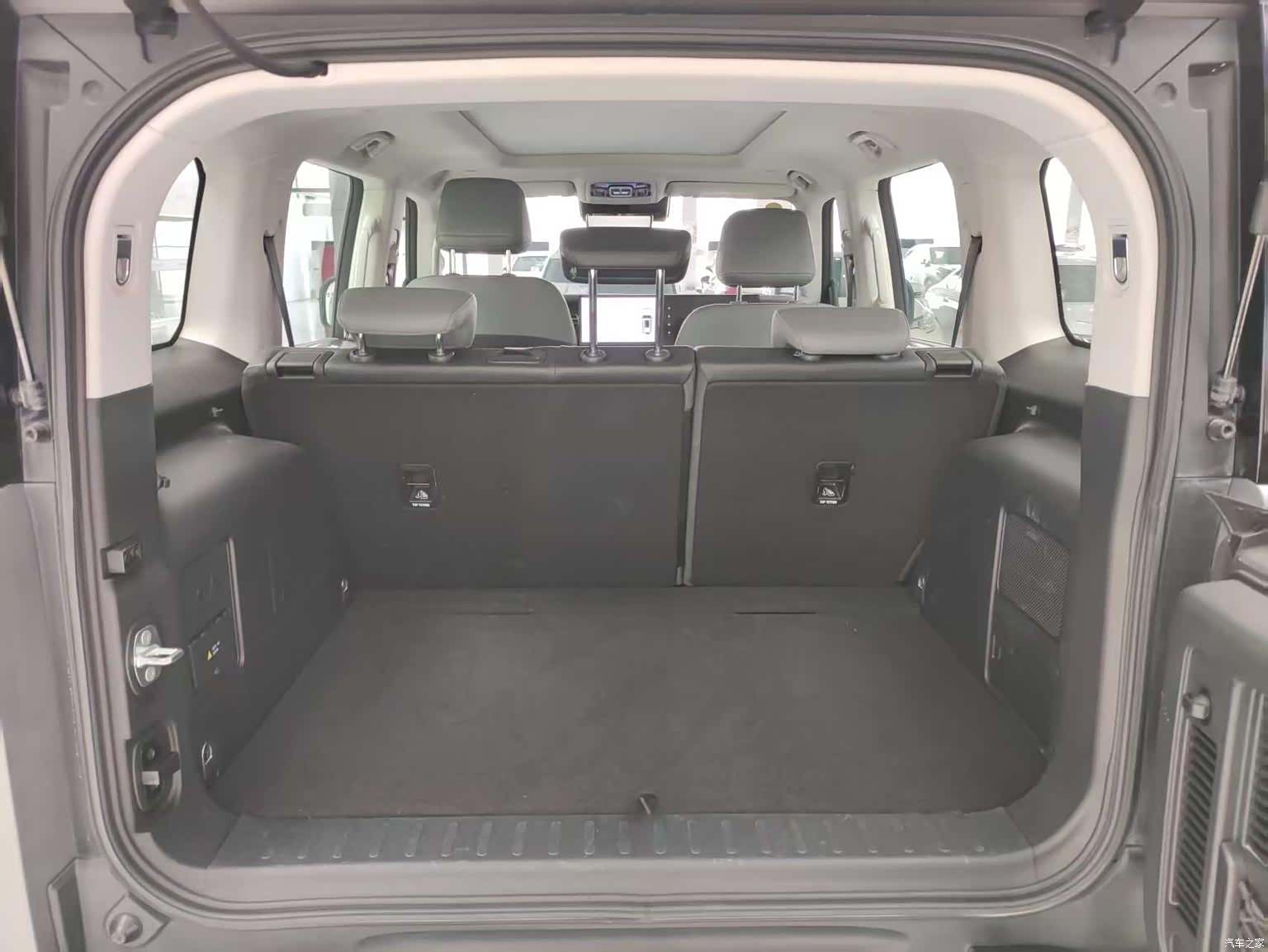 BAIC BJ40, 2025 31