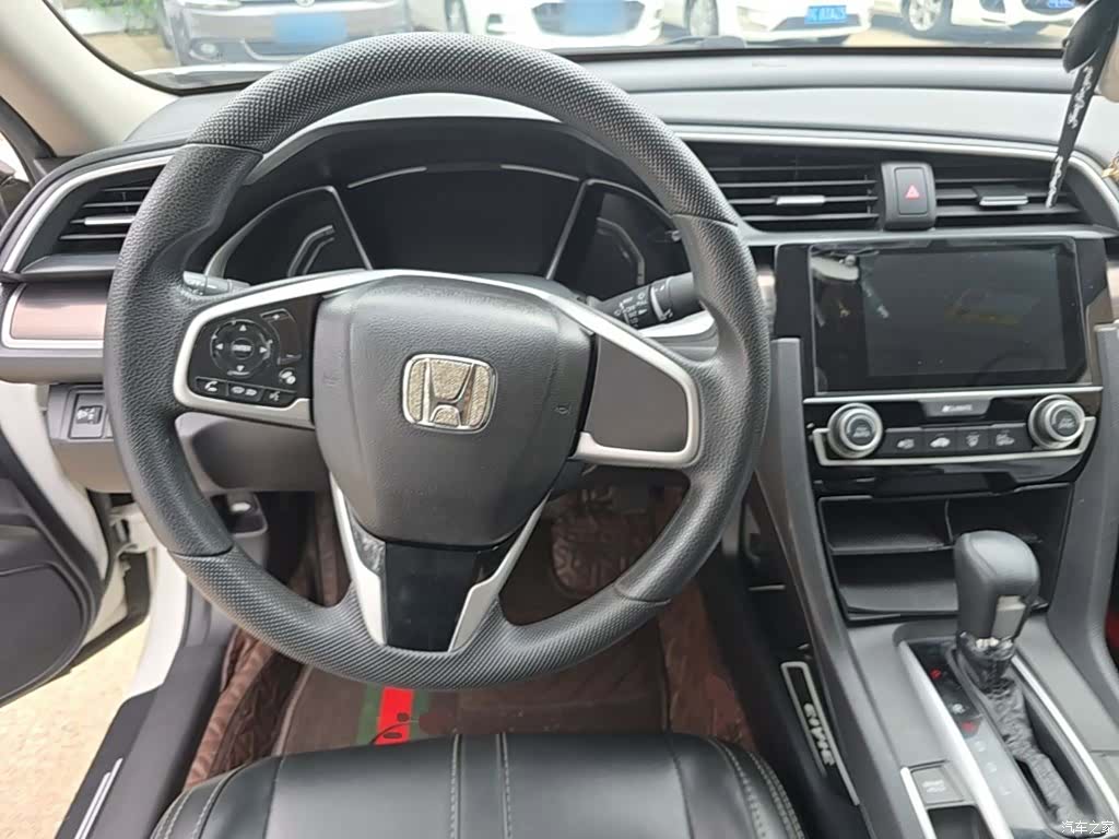 Honda Civic, 2019 11