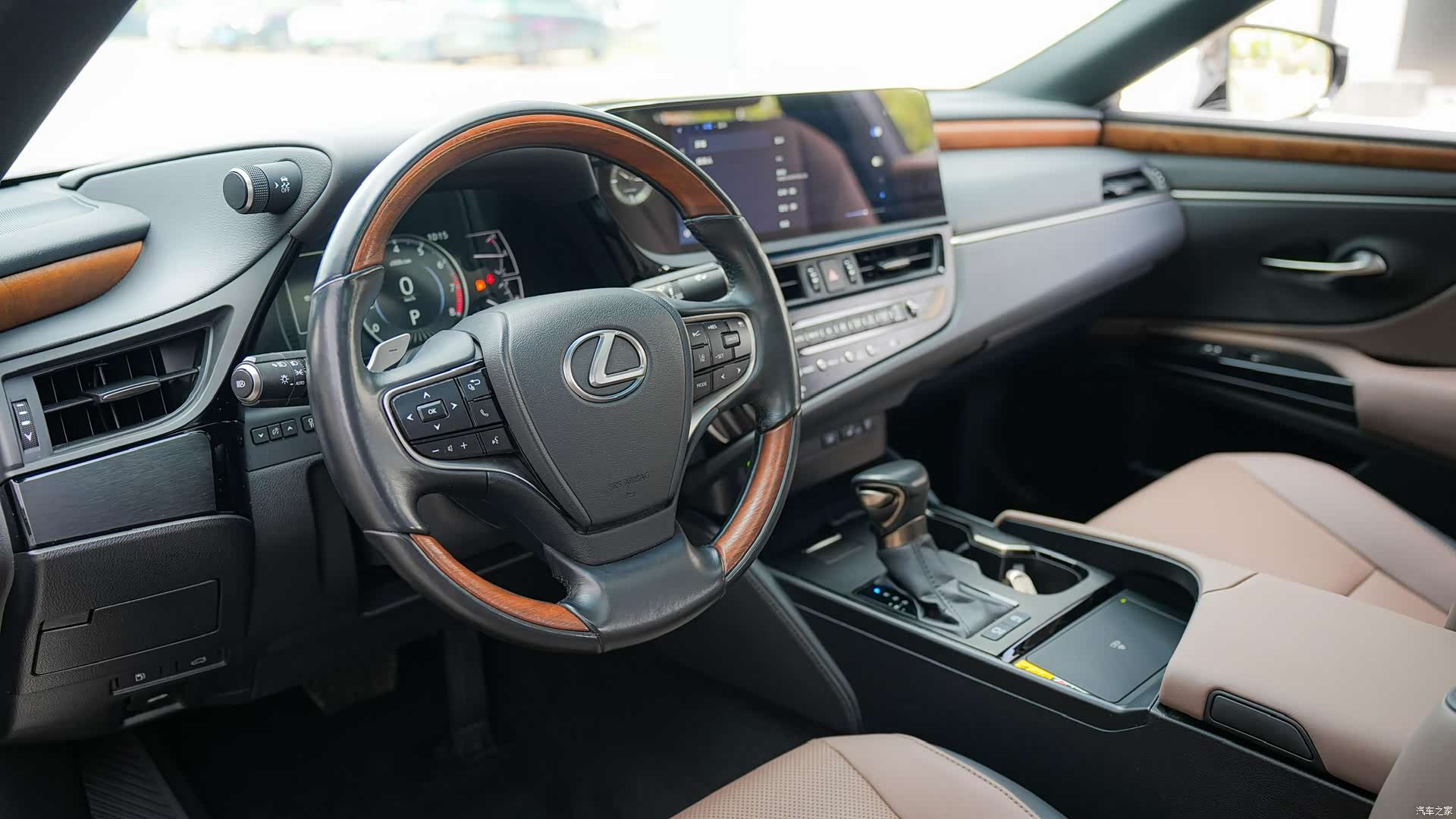 Lexus ES, 2024 8