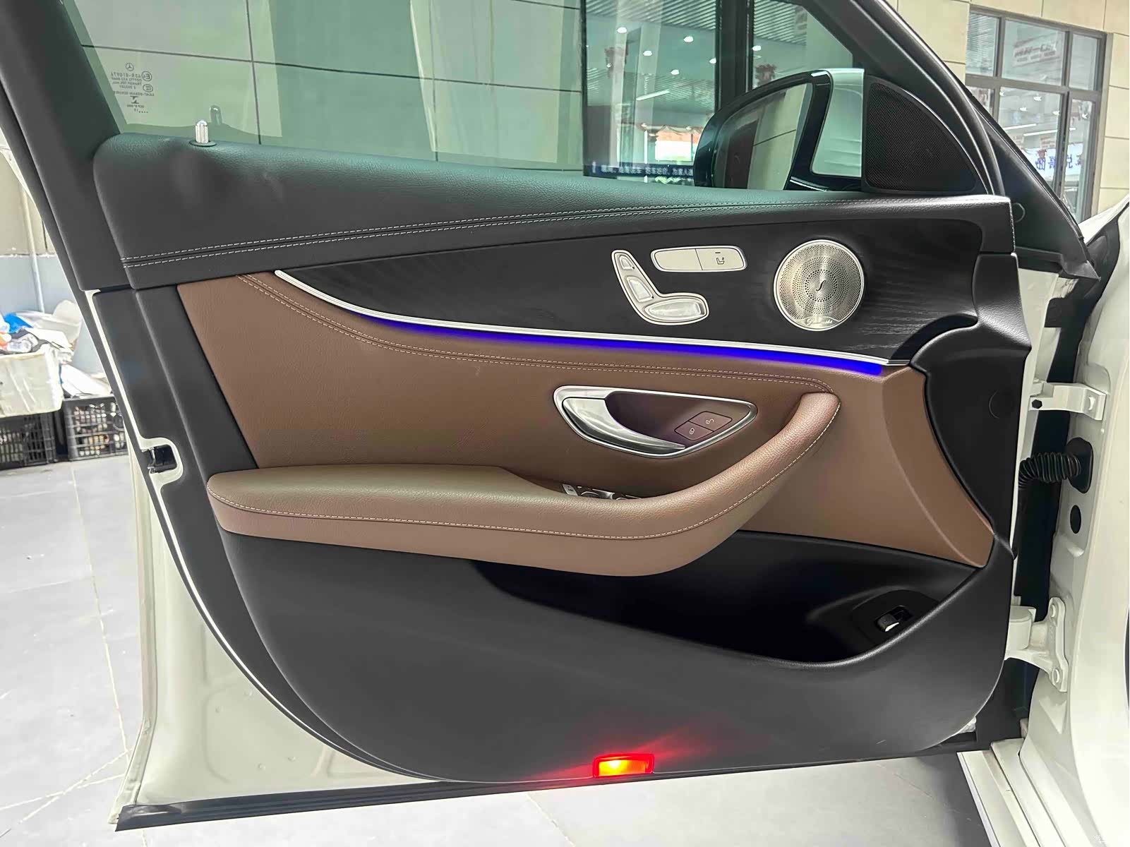 Mercedes-Benz E-Class, 2019 10