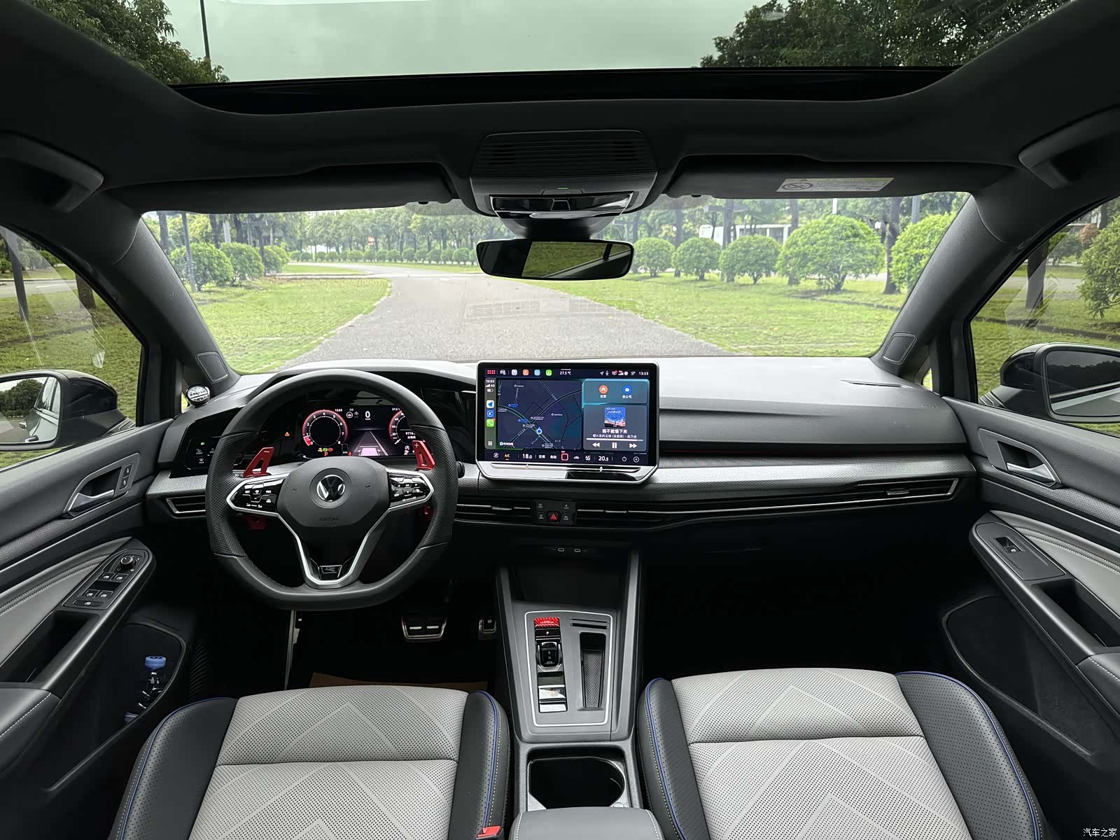 Volkswagen Golf, 2025 все фото