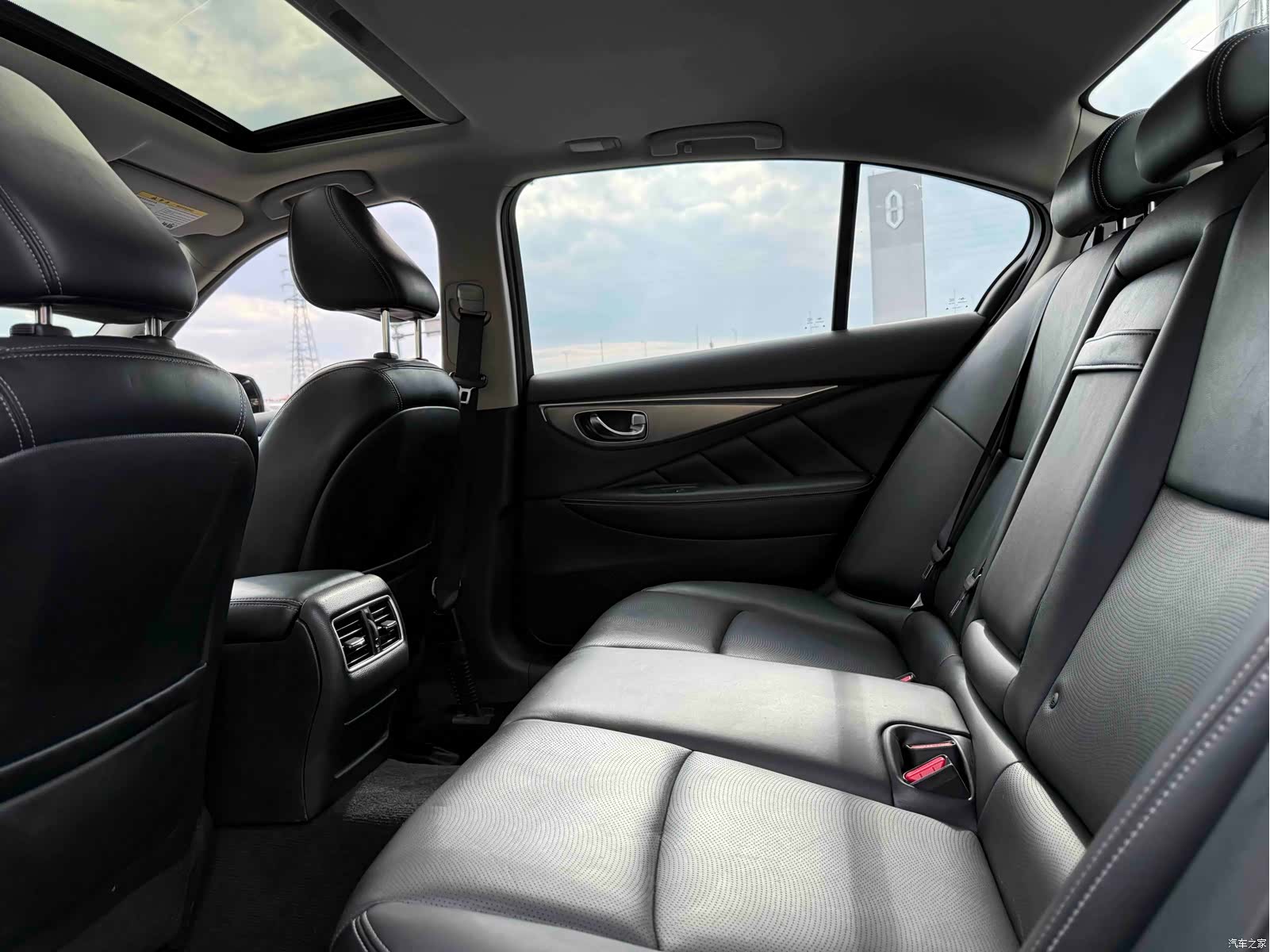 Infiniti Q50L, 2019 7