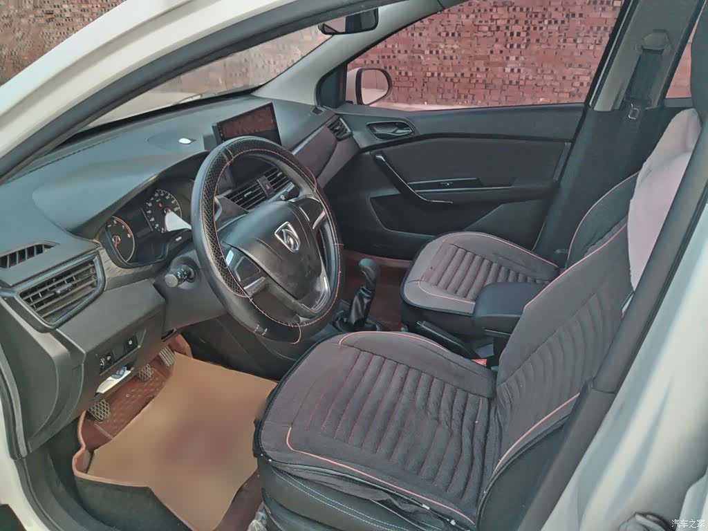 Wuling 310, 2021 13