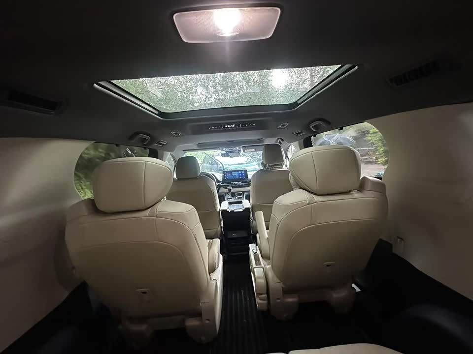 Toyota Grevia