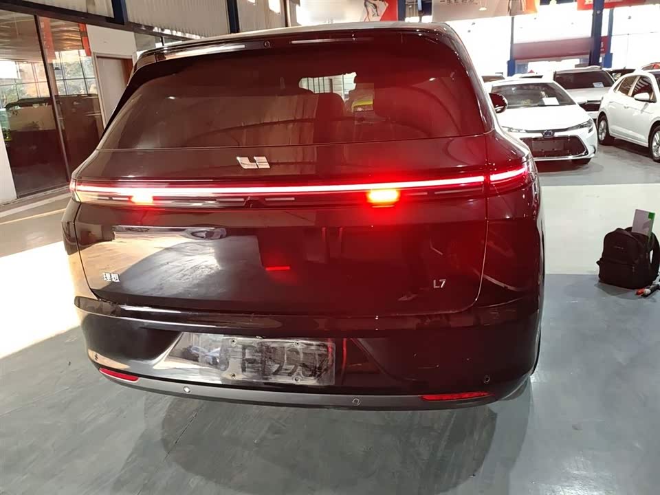 Li Auto Ideal L7