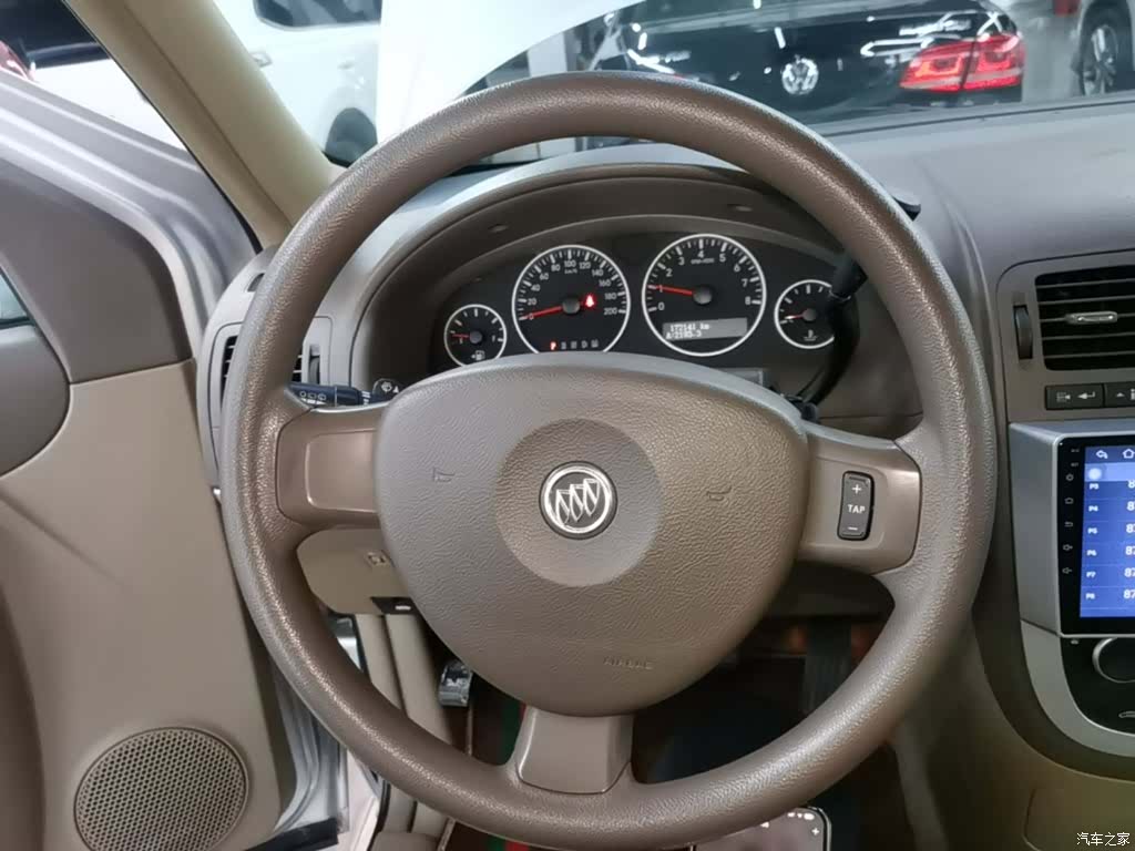 Buick GL8, 2016 11