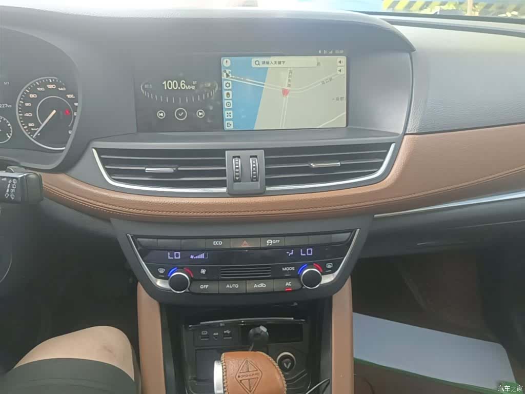 Borgward BX7, 2017 13