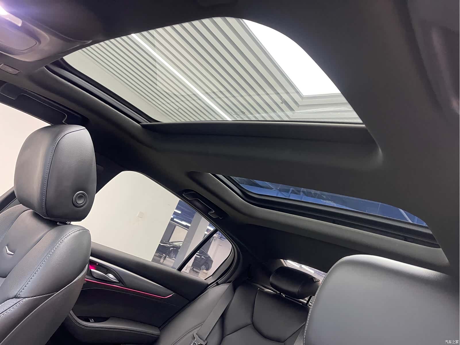Cadillac CT5, 2023 15