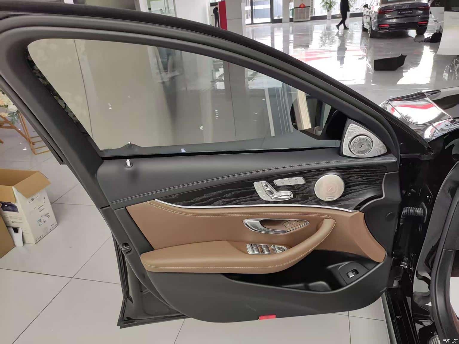 Mercedes-Benz E-Class, 2023 7