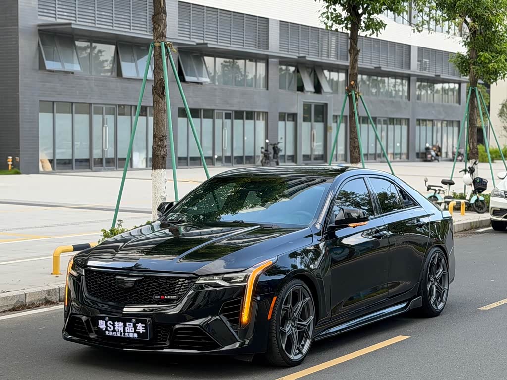Cadillac CT4