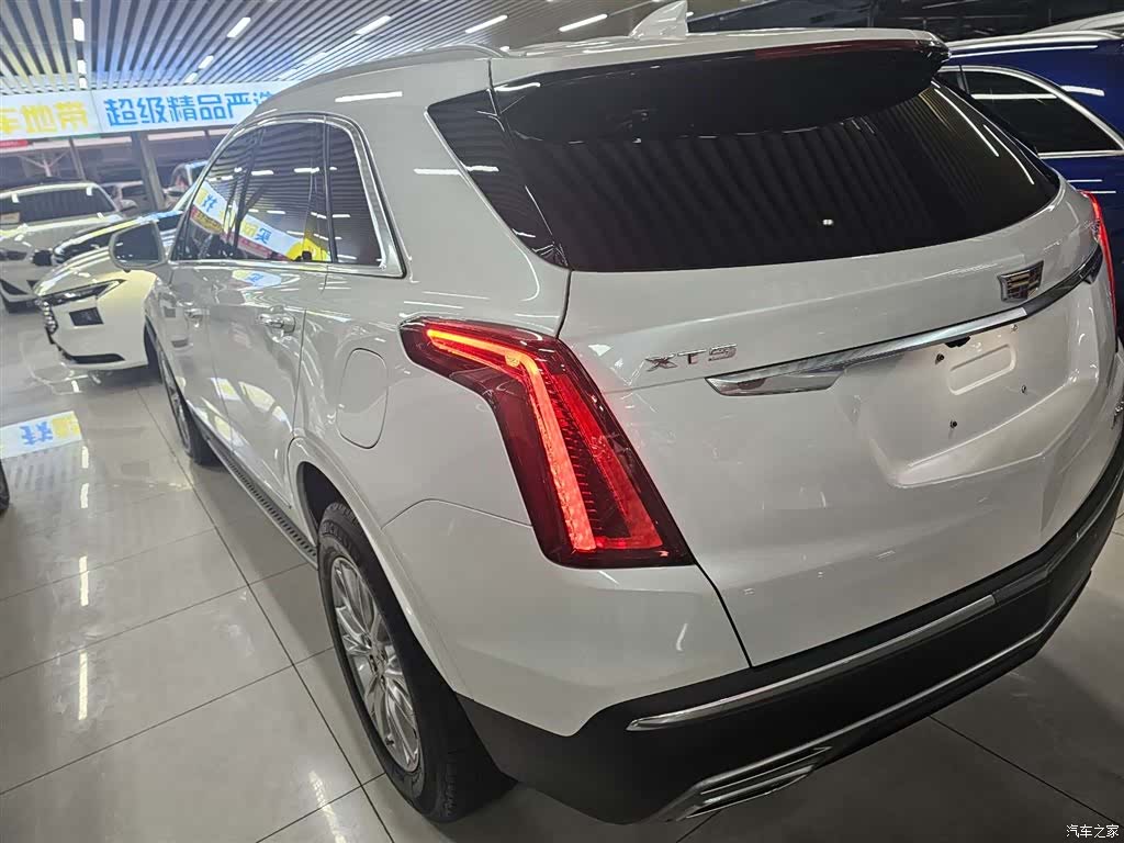 Cadillac XT5, 2022 2