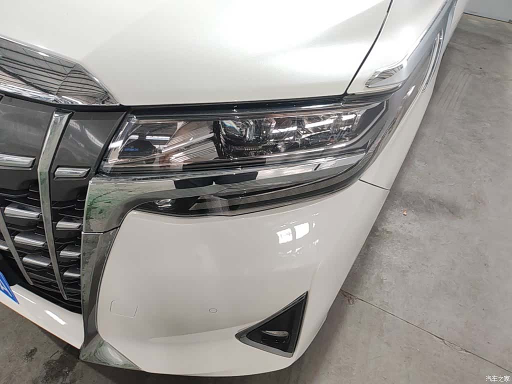 Toyota Alphard, 2018 24