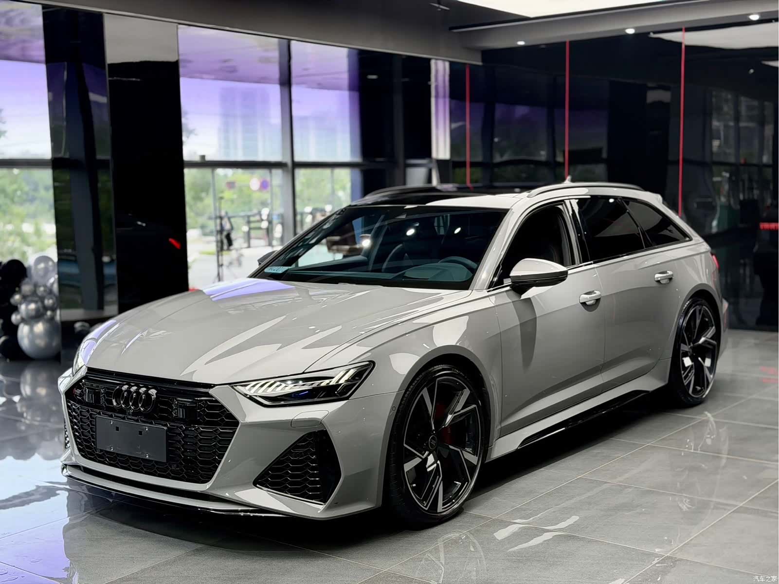 Audi RS, 2025 1
