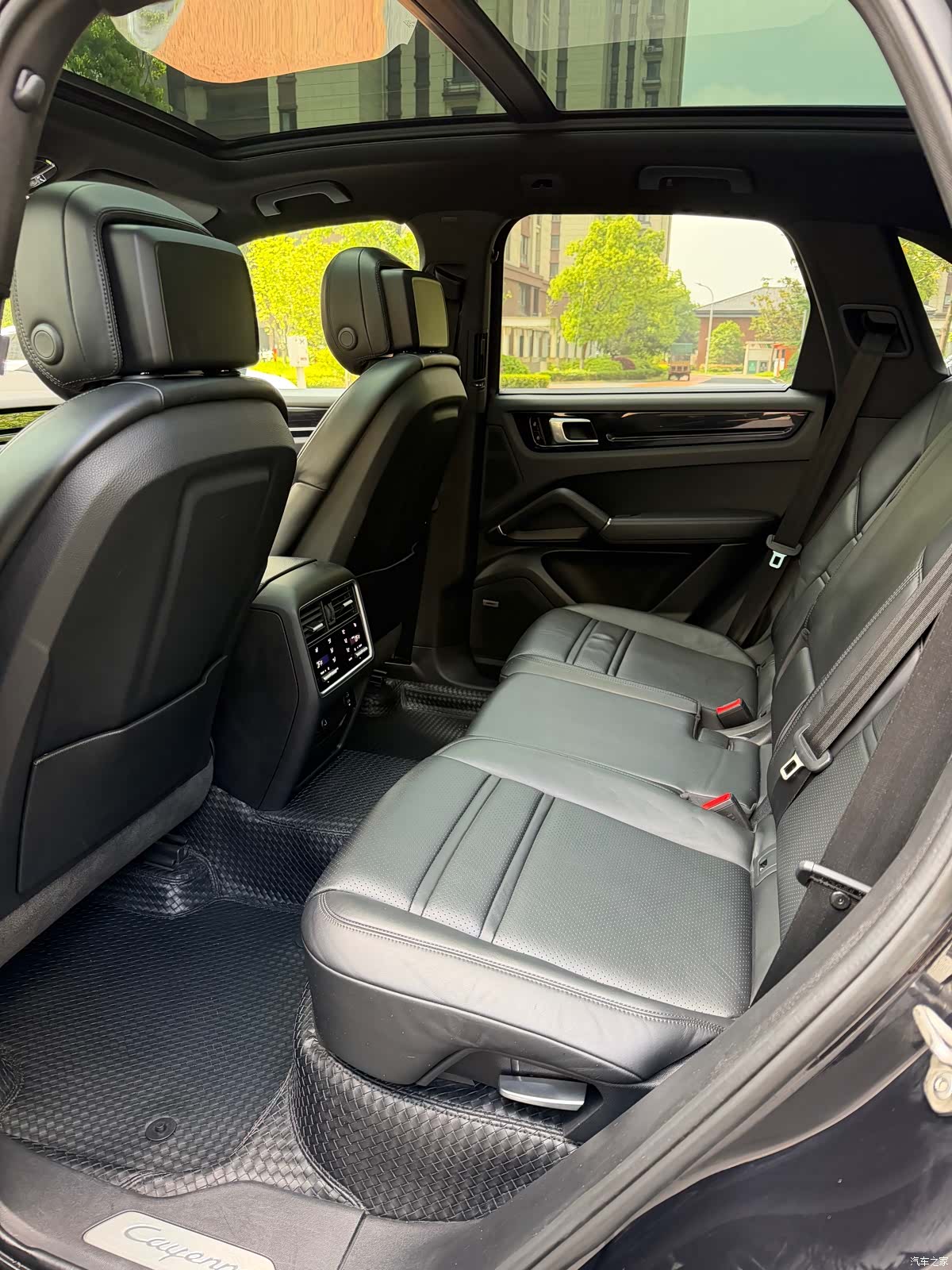 Porsche Cayenne, 2021 все фото