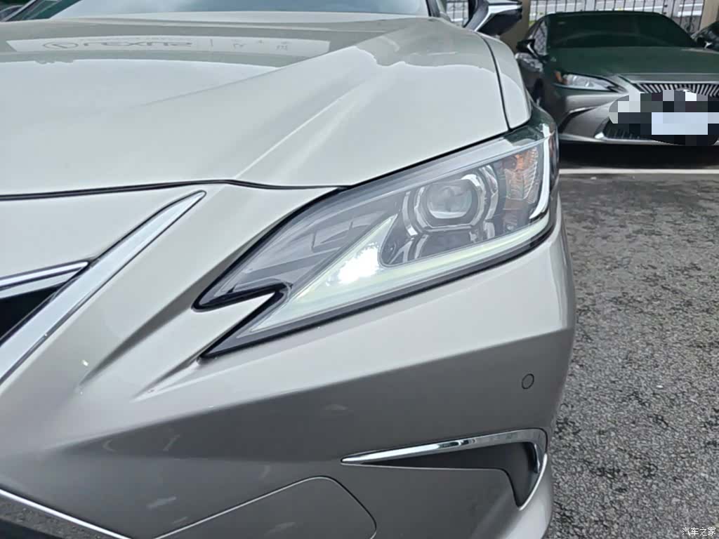 Lexus ES, 2024 24