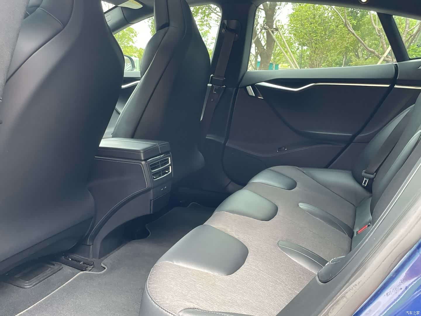 Tesla Model S, 2017 16