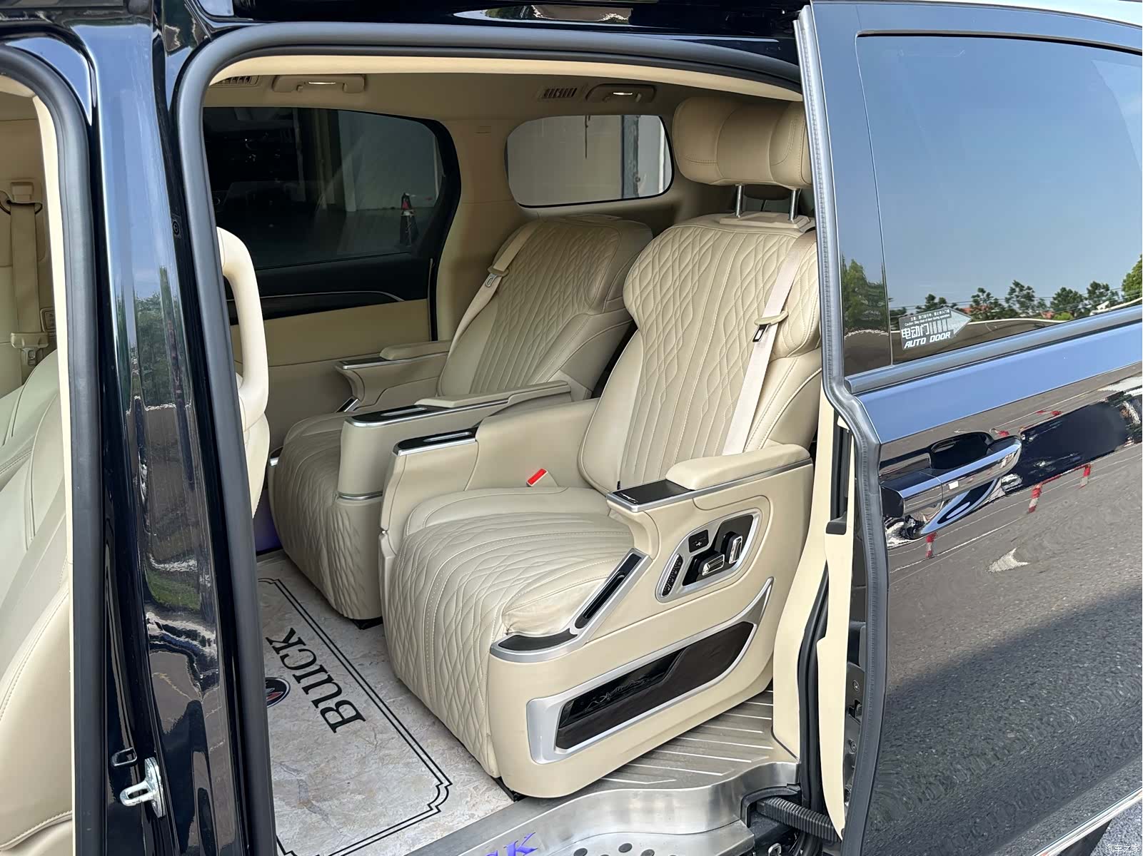 Buick GL8, 2023 все фото