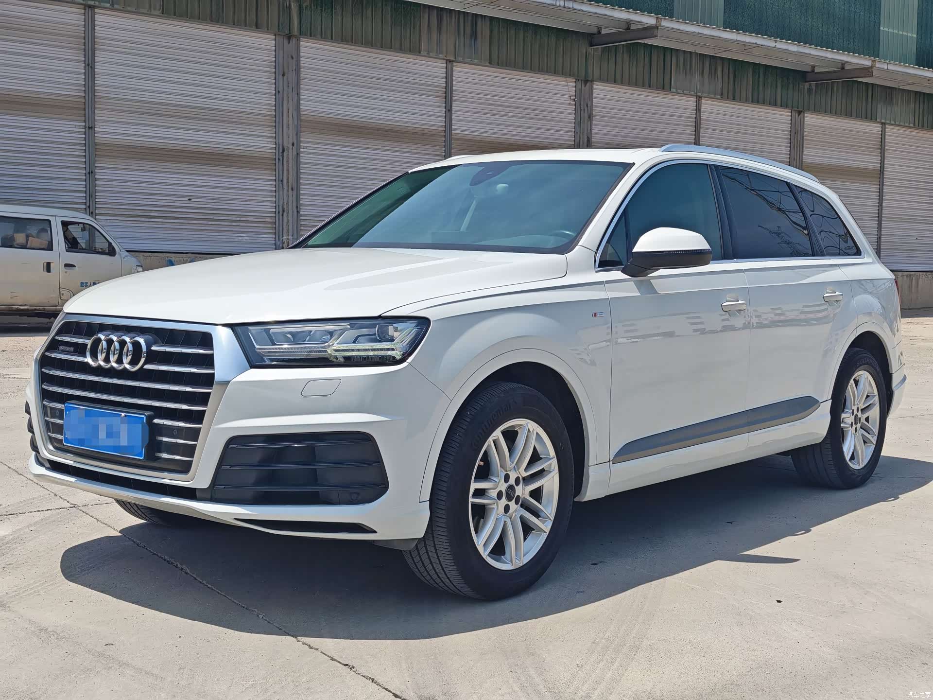 Audi Q7, 2016 1