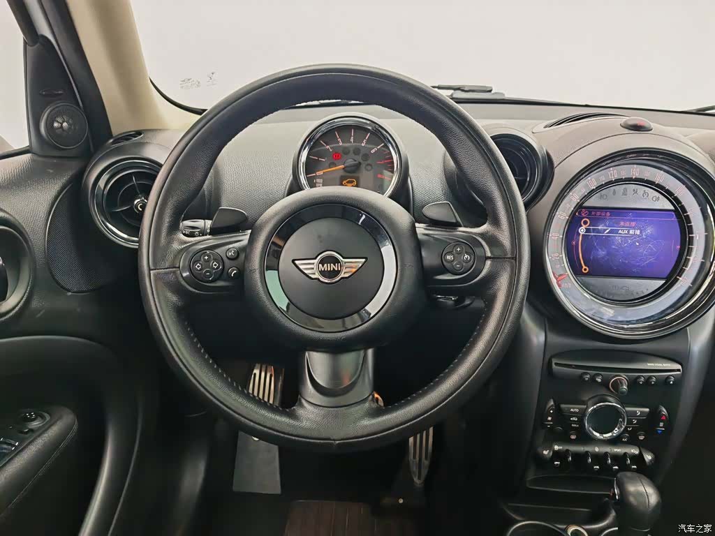 Mini Countryman, 2015 11