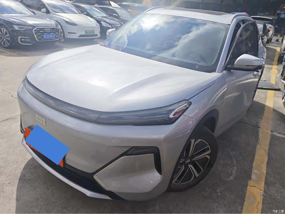 Geely 7, 2025 1