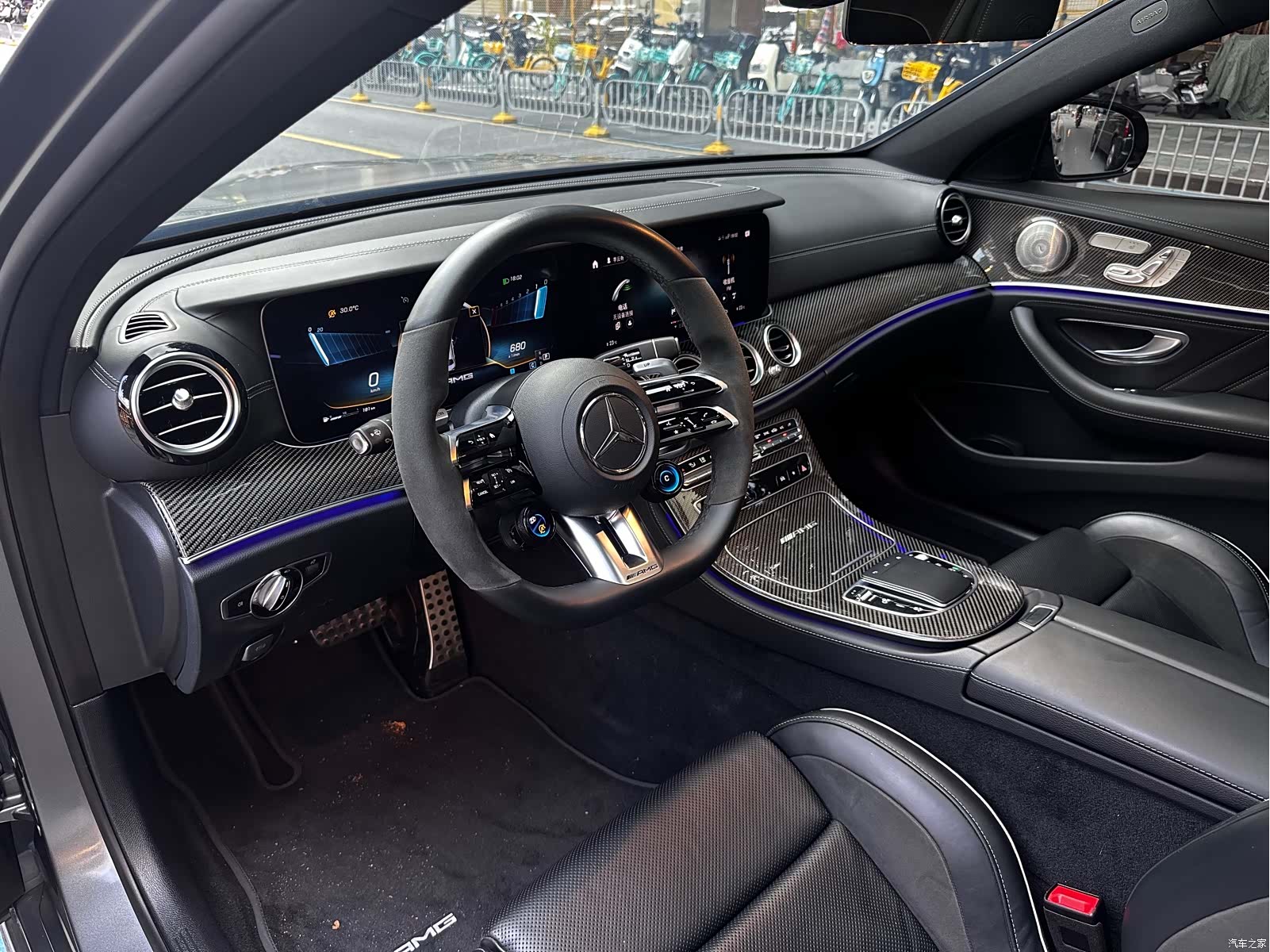 Mercedes-Benz E-Class, 2021 4