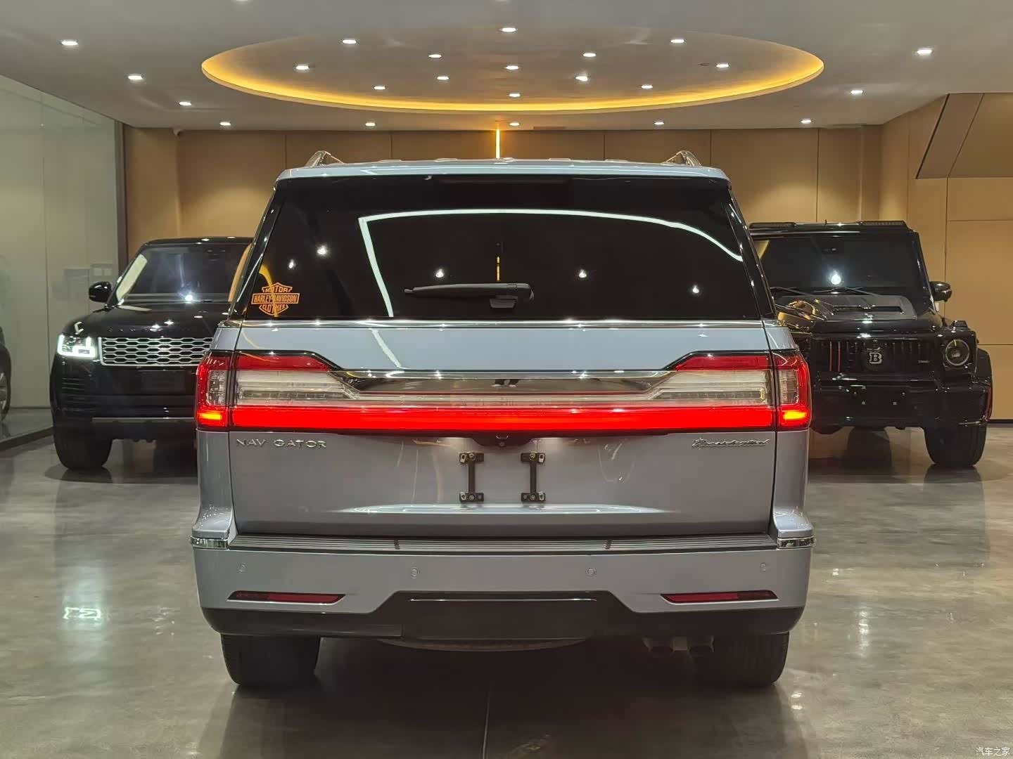 Lincoln Navigator, 2019 9