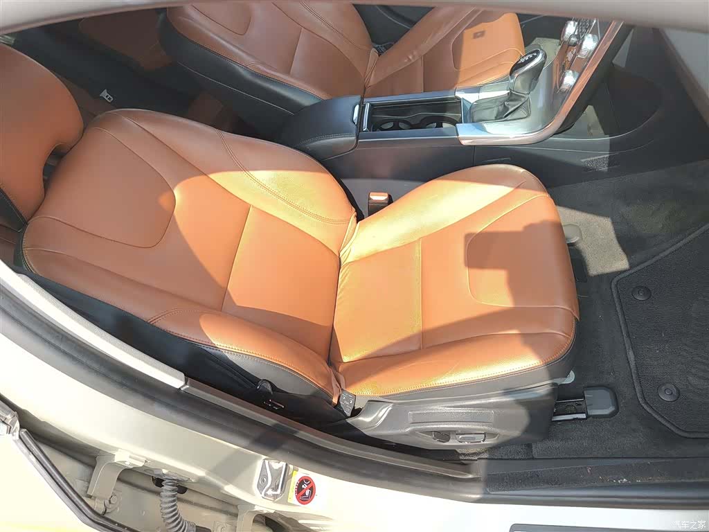 Volvo S60, 2019 25