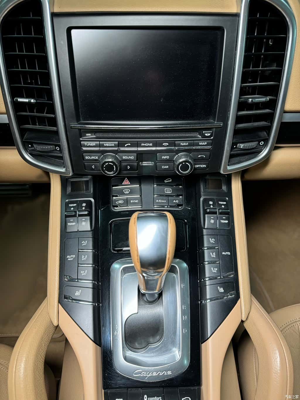 Porsche Cayenne, 2015 15