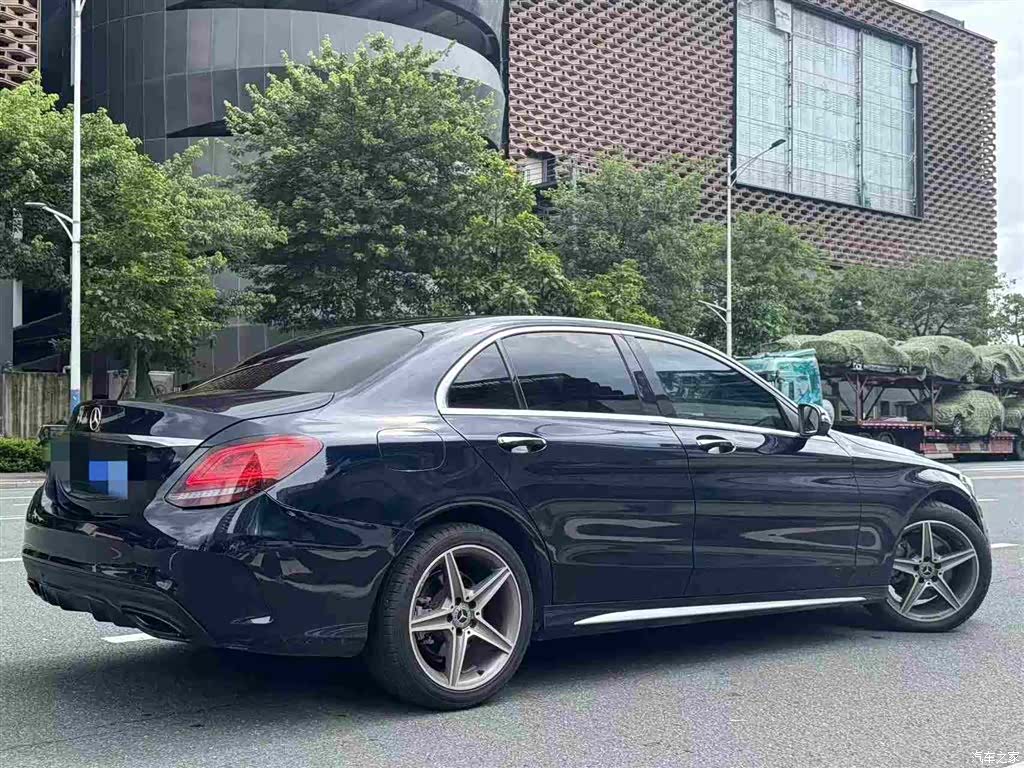 Mercedes-Benz C-Class, 2019 4