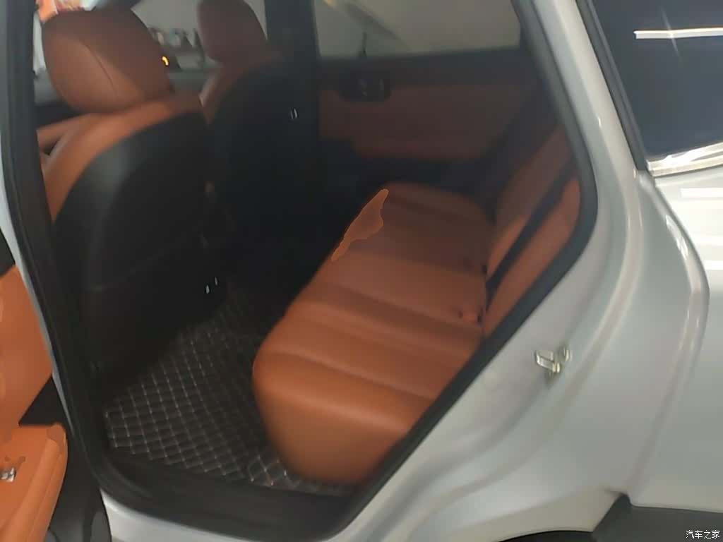 Wuling Starlight, 2025 17