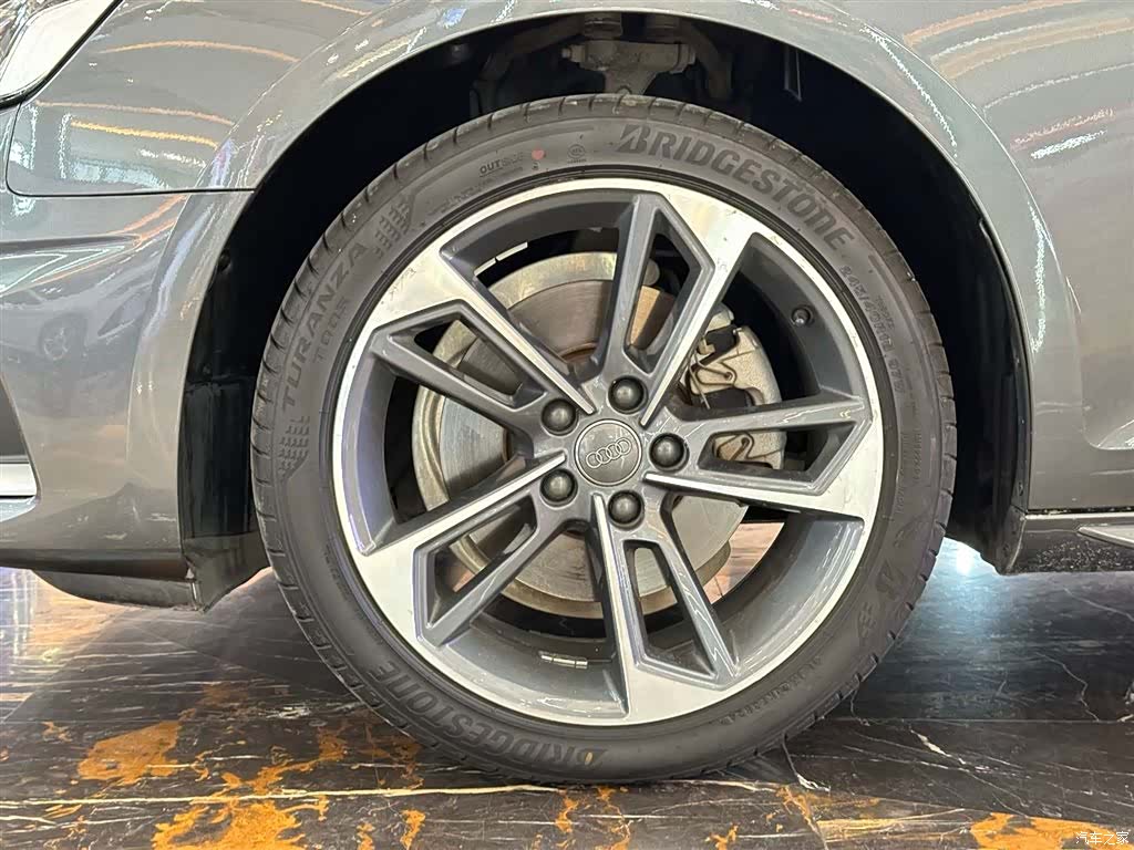 Audi A4L, 2021 9
