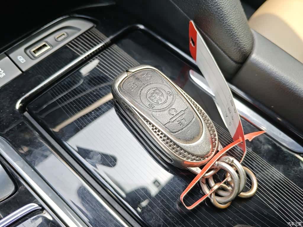 Buick Enclave, 2021 9