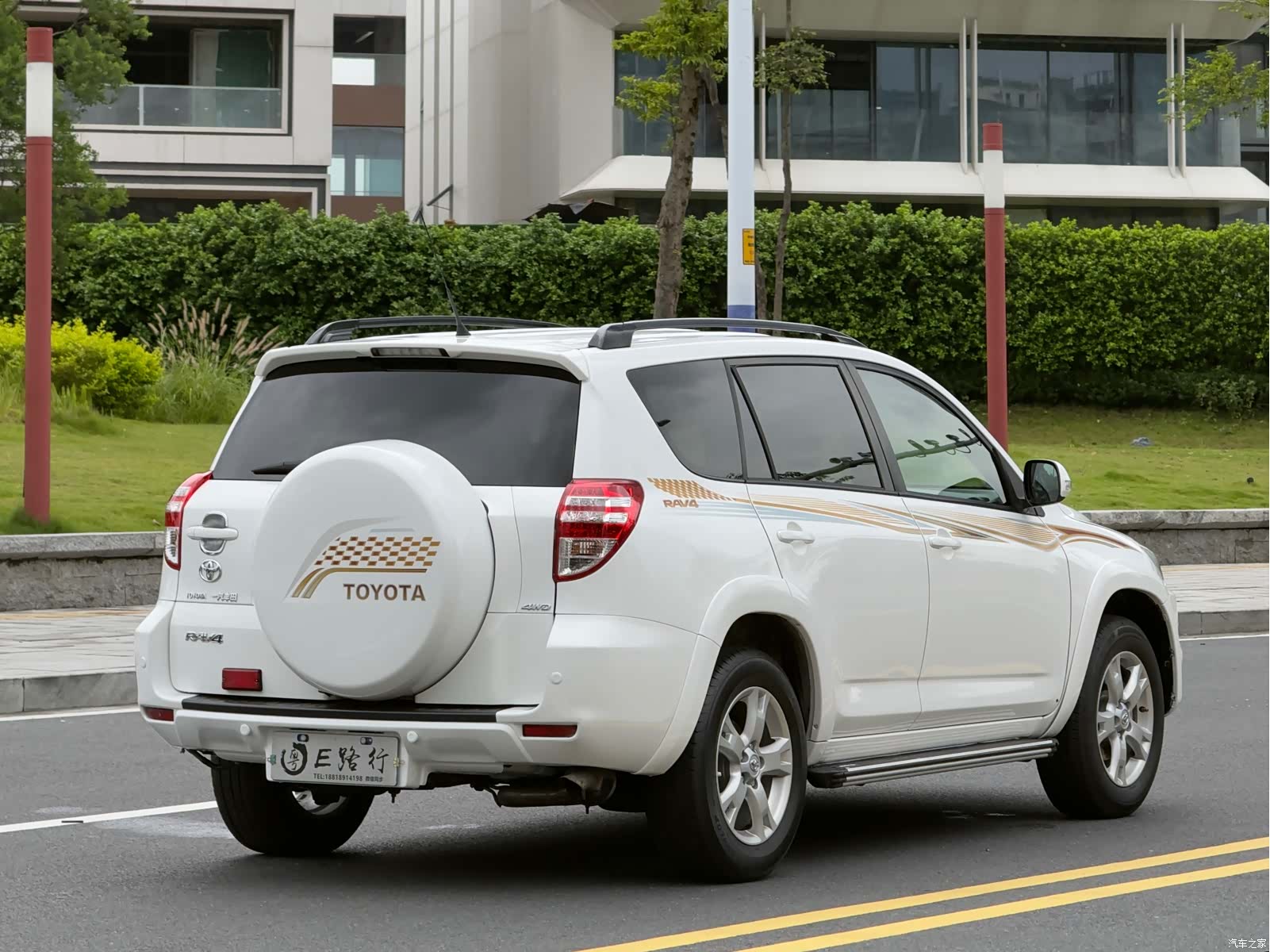 Toyota RAV4, 2011 25