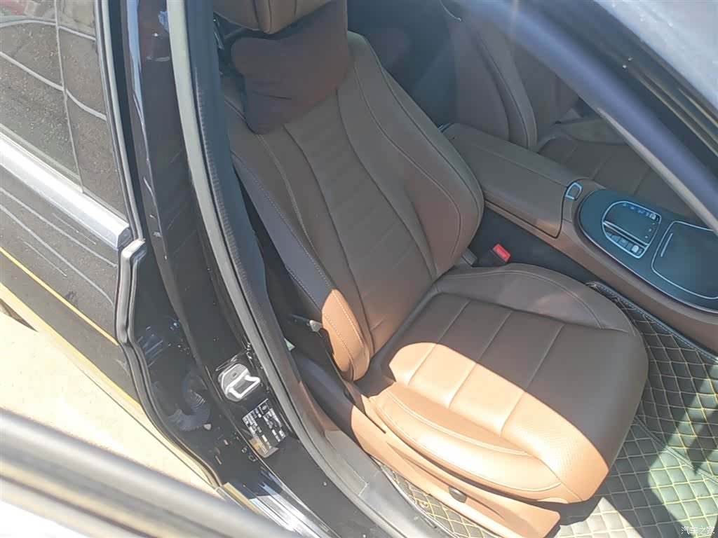 Mercedes-Benz E-Class, 2021 25