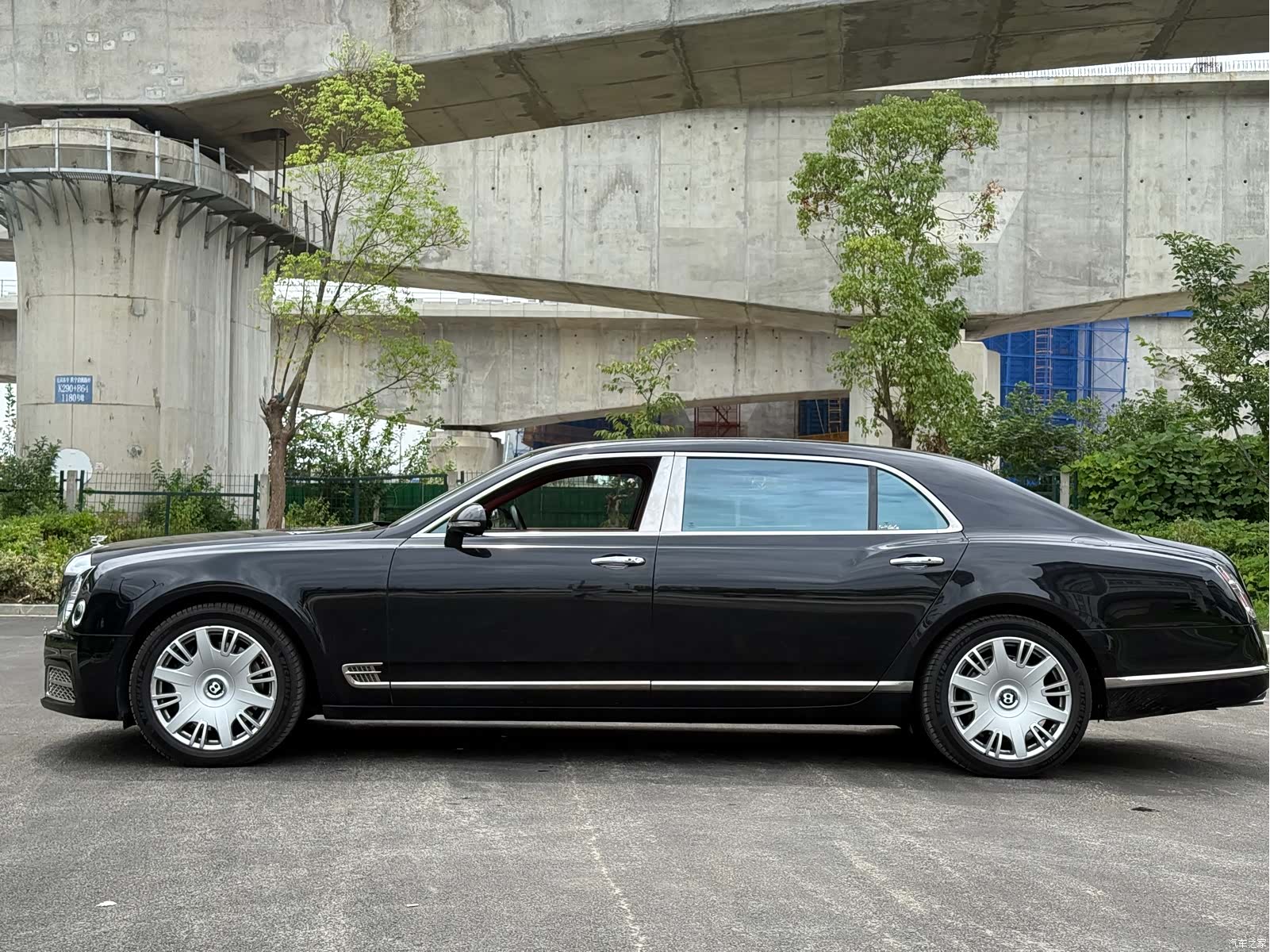 Bentley Mulsanne, 2018 4