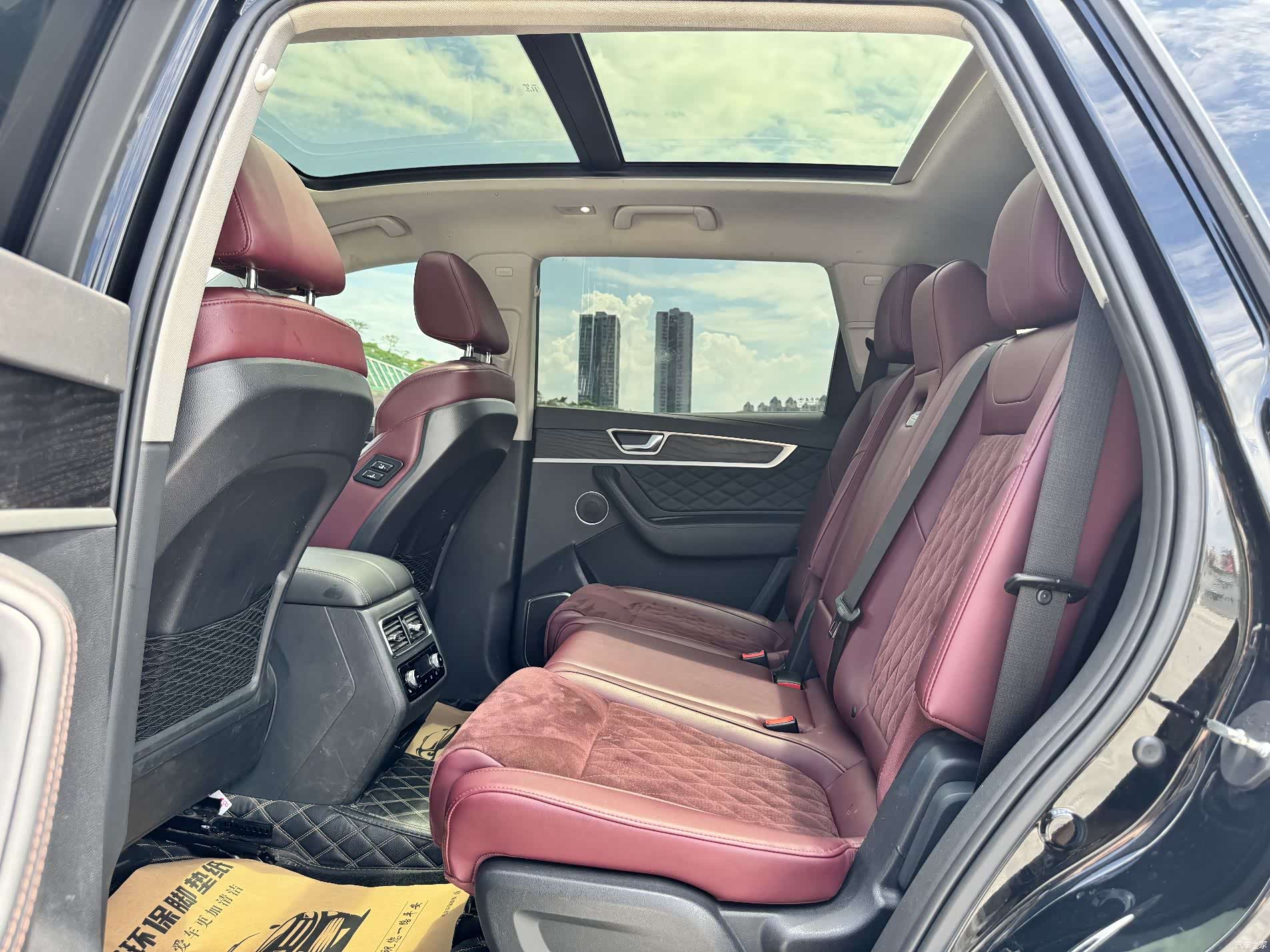 Hongqi HS7, 2022 8