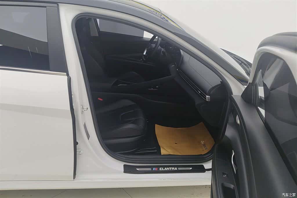 Hyundai Elantra, 2021 8